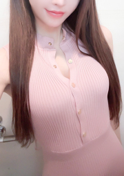 神々しい美女新人